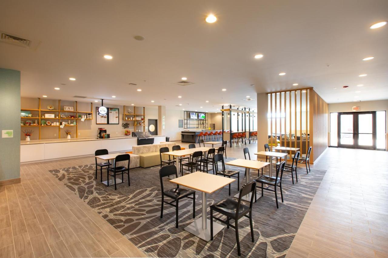 Holiday Inn - Kansas City - Northeast By Ihg Экстерьер фото