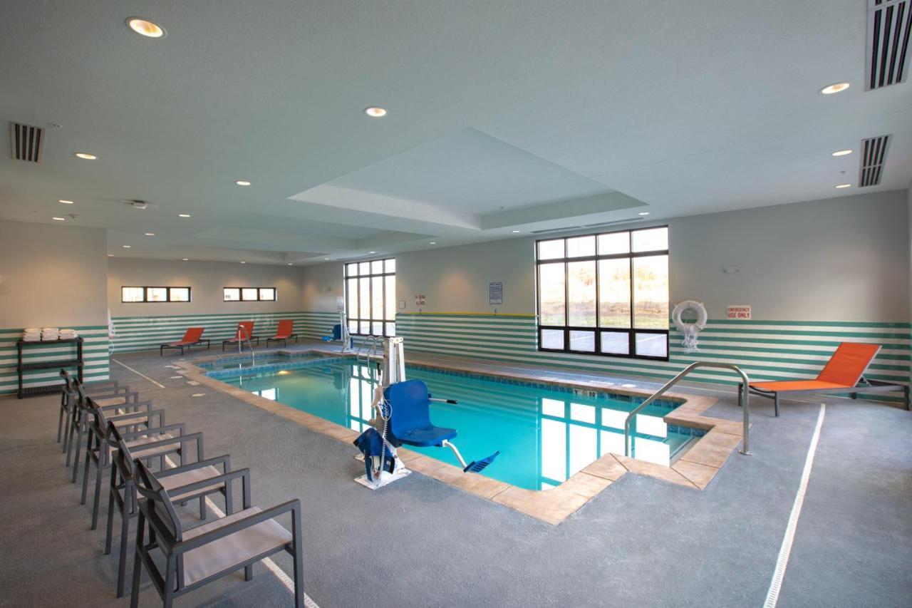 Holiday Inn - Kansas City - Northeast By Ihg Экстерьер фото